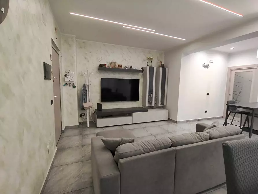 Immagine 4 di Trilocale in vendita  in Via Largo Calabria a Catania