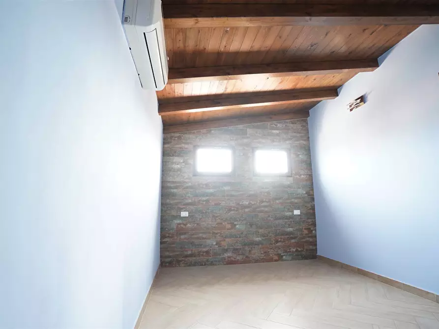 Immagine 18 di Appartamento in vendita  a Misterbianco