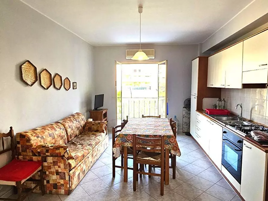 Immagine 2 di Trilocale in vendita  a Calatabiano