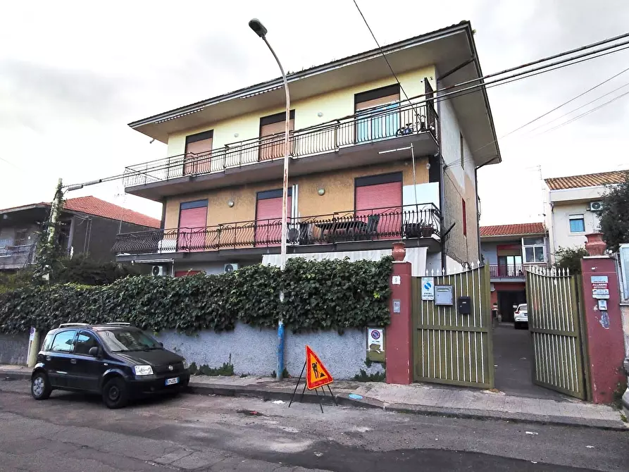 Immagine 37 di Quadrilocale in vendita  in Via Serra Belvedere 9 a Misterbianco