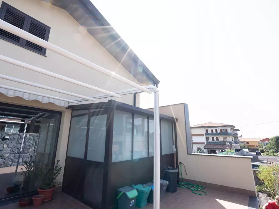 Immagine 49 di Casa bifamiliare in vendita  in Via Catanzaro 11 a San Giovanni La Punta