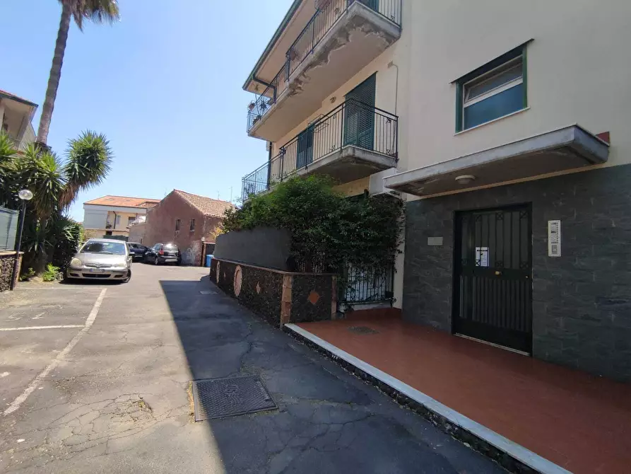 Immagine 23 di Bilocale in vendita  in Via Idria 52 a Tremestieri Etneo