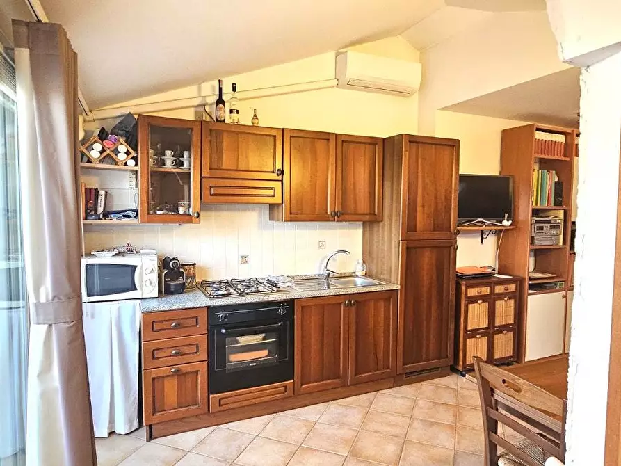 Immagine 12 di Mansarda in vendita  a Fiumefreddo Di Sicilia