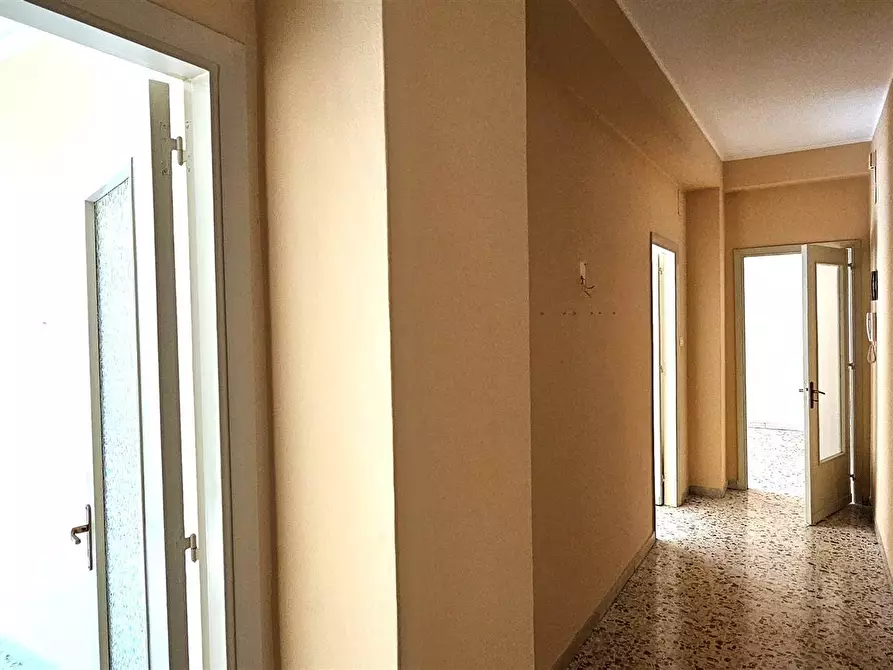 Immagine 12 di Appartamento in vendita  a Catania