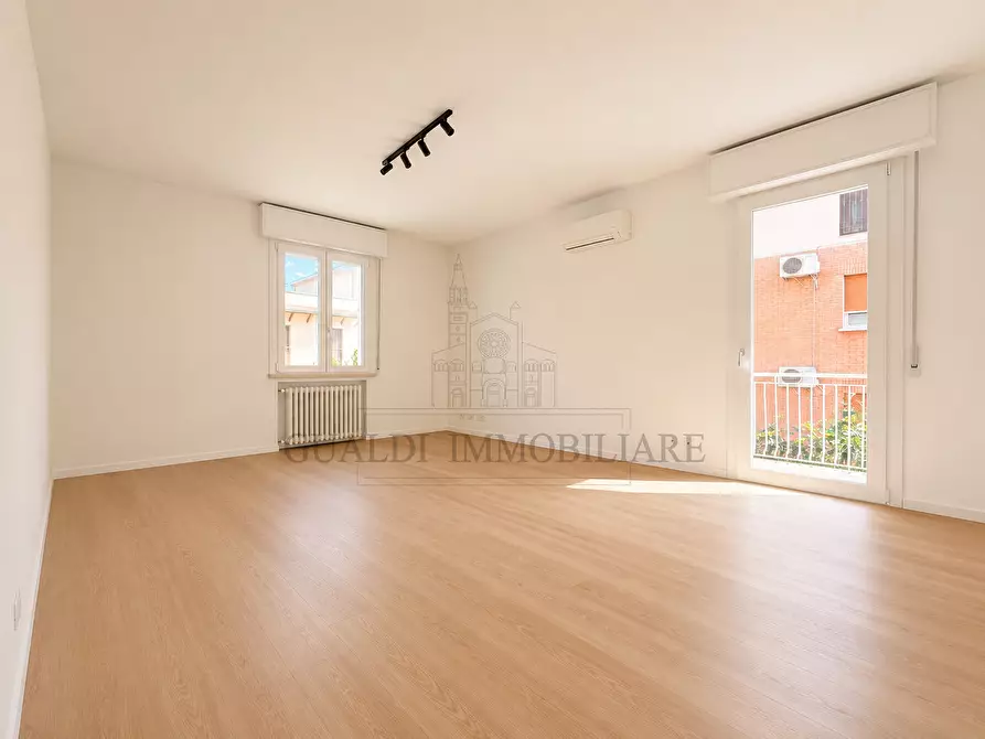 Immagine 3 di Trilocale in vendita  in Via Giuseppe Gibellini 31 a Modena