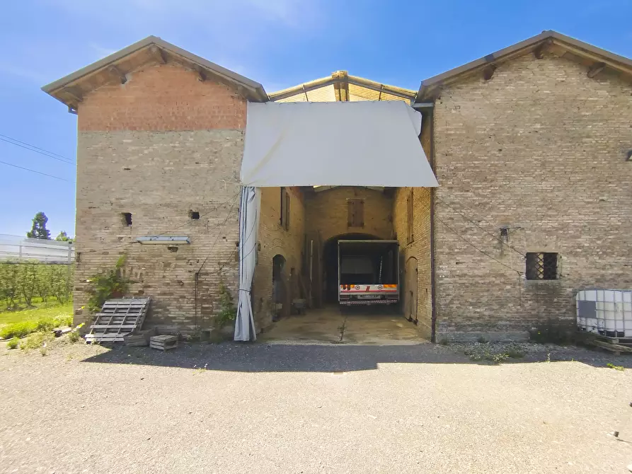 Immagine 6 di Rustico / casale in vendita  in Via Marchiona 3 a Modena