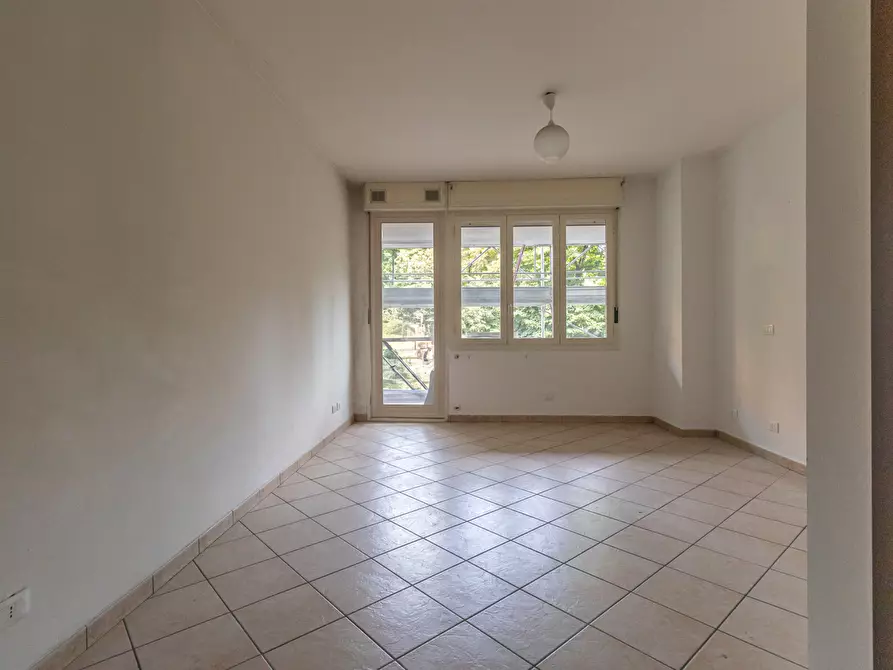 Immagine 5 di Ufficio in vendita  in Via Gian Battista Pergolesi 194 a Modena