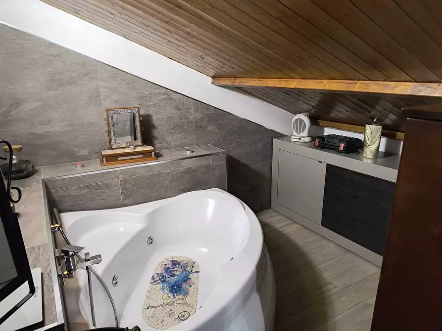 Immagine 12 di Porzione di casa in vendita  in Via del Santuario 2 a Castelvetro Di Modena