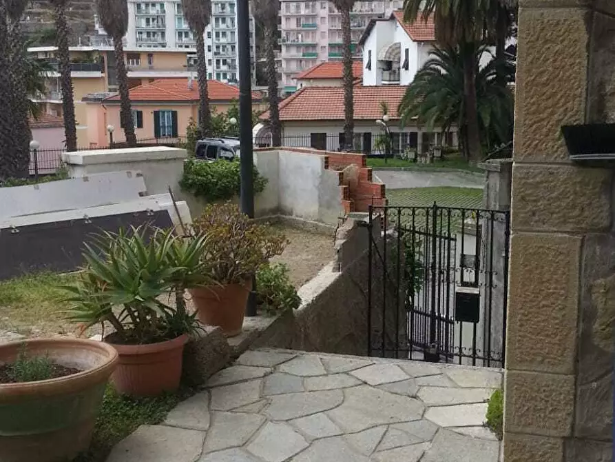Immagine 26 di Villa in vendita  in Via Zeffiro Massa 344 a San Remo