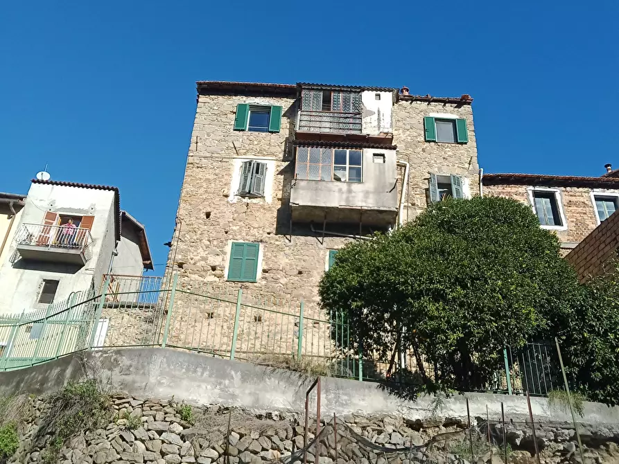Immagine 2 di Porzione di casa in vendita  in Via Ughetto 18 a Ventimiglia