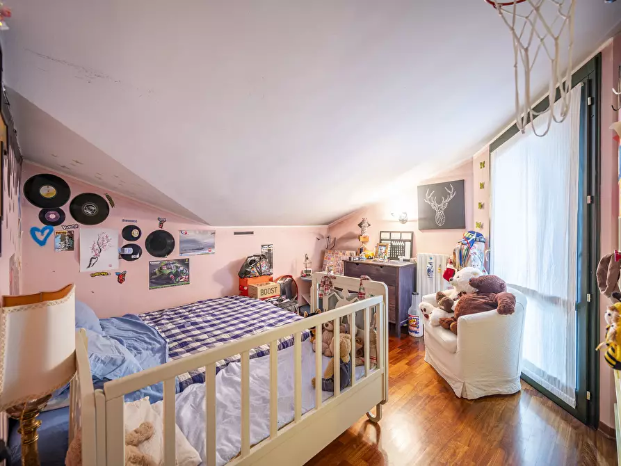 Immagine 12 di Quadrilocale in vendita  in Piazza Lubiana 4863 a Parma