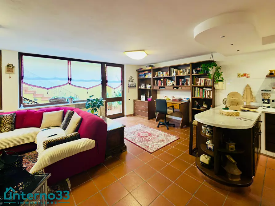 Immagine 22 di Villa in vendita  in Via Isola 51 a Ortonovo