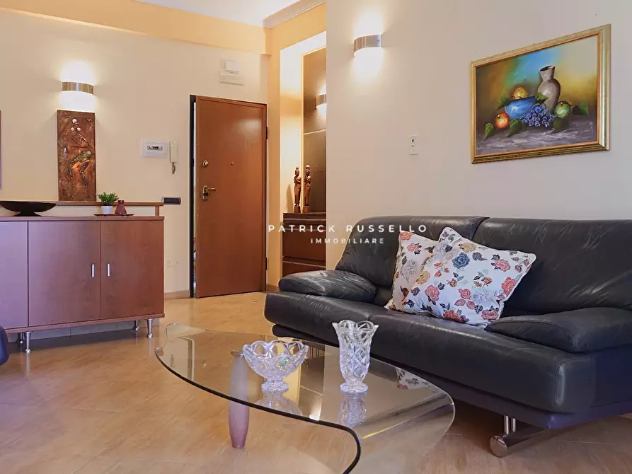 Immagine 2 di Trilocale in vendita  in Piazza Messico 5 a Gela