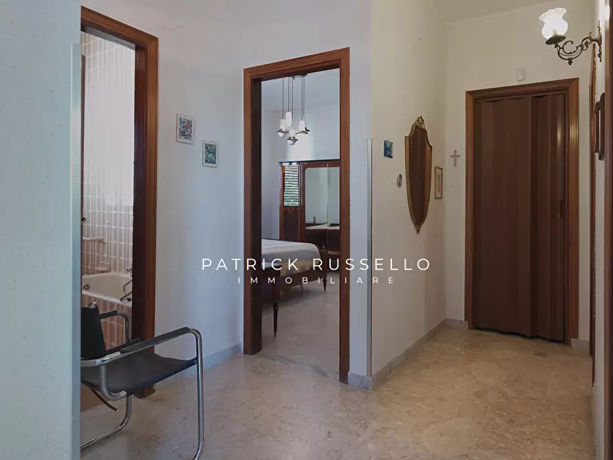 Immagine 17 di Villa in vendita  in Via dei Rovi snc a Gela