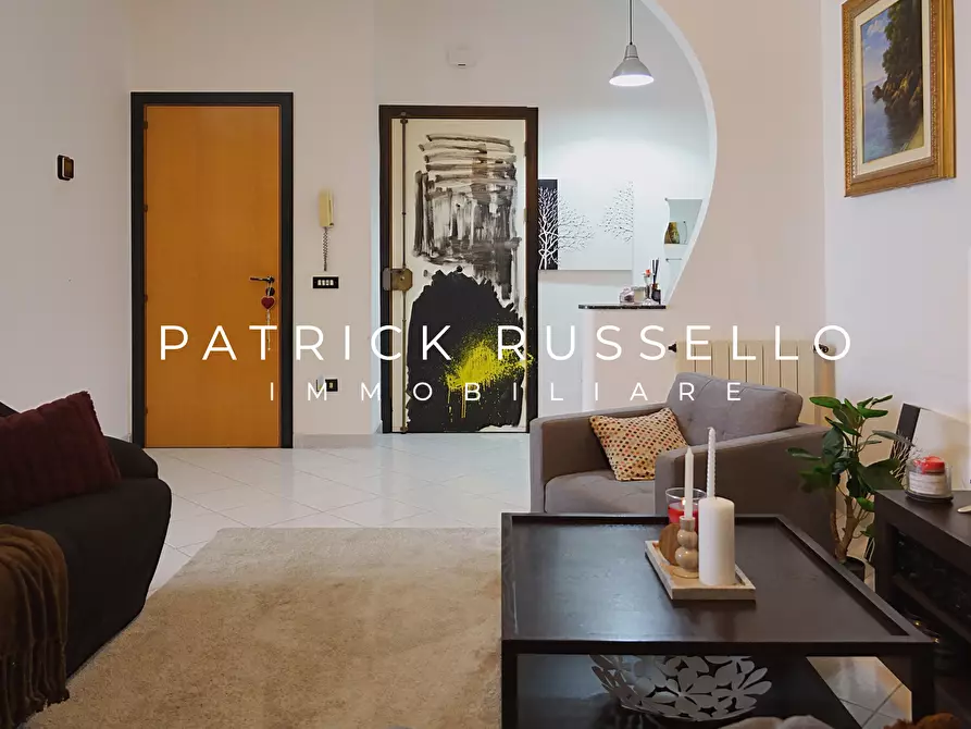 Immagine 7 di Quadrilocale in vendita  in Via Giacomo Amato 15 a Gela