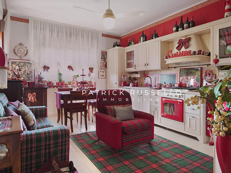 Immagine 16 di Attico in vendita  in Via Papa Pio X 19 a Gela