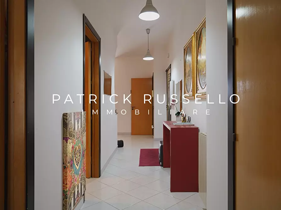 Immagine 9 di Quadrilocale in vendita  in Via Giacomo Amato 15 a Gela