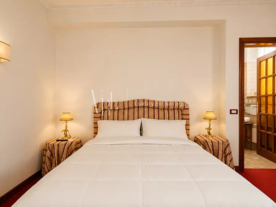 Immagine 24 di Villa in vendita  a Roma