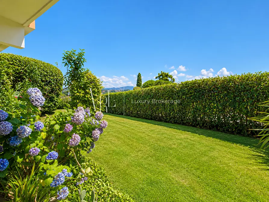 Immagine 5 di Villa in vendita  a Zagarolo