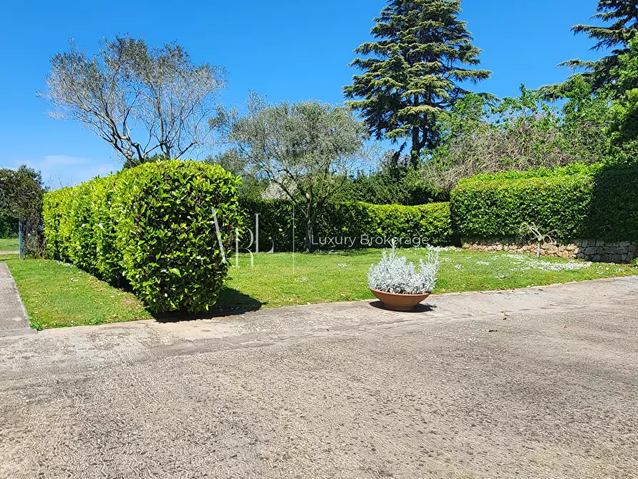 Immagine 21 di Residence in vendita  in Via Appia Antica a Roma