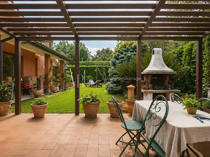 Immagine 9 di Casa bifamiliare in vendita  a Roma