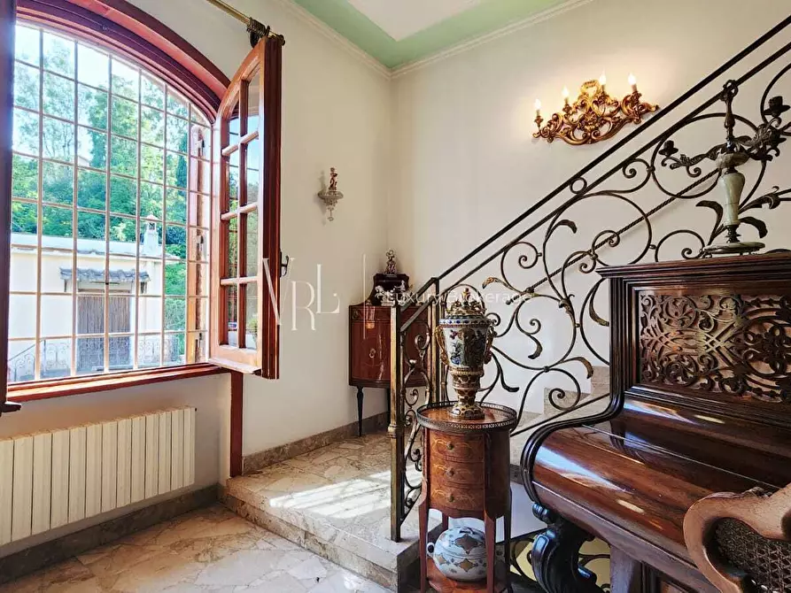 Immagine 11 di Villa in vendita  a Roma