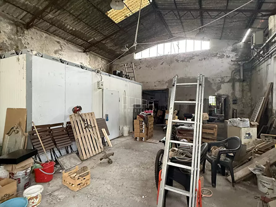Immagine 11 di Casa bifamiliare in vendita  a Rovigo