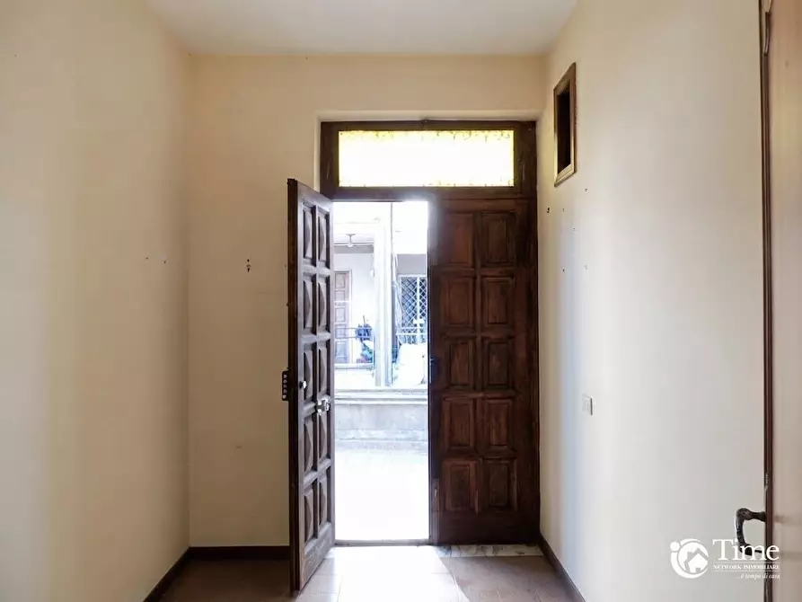 Immagine 41 di Pentalocale in vendita  in Via delle Azalee 13 a Misterbianco