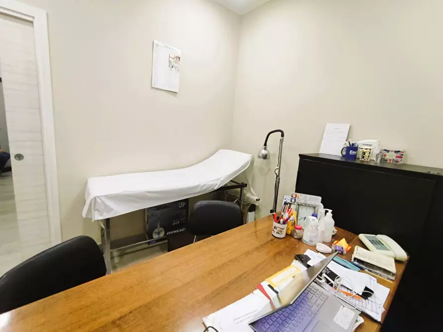 Immagine 3 di Ufficio in affitto  a Misterbianco