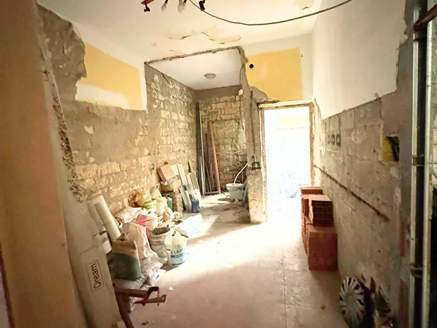 Immagine 2 di Bilocale in vendita  in Via dell'Anitra 3 a Catania