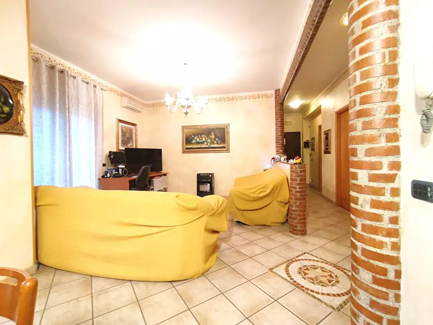 Immagine 8 di Quadrilocale in vendita  in Via Nicola Spedalieri 7 a Misterbianco