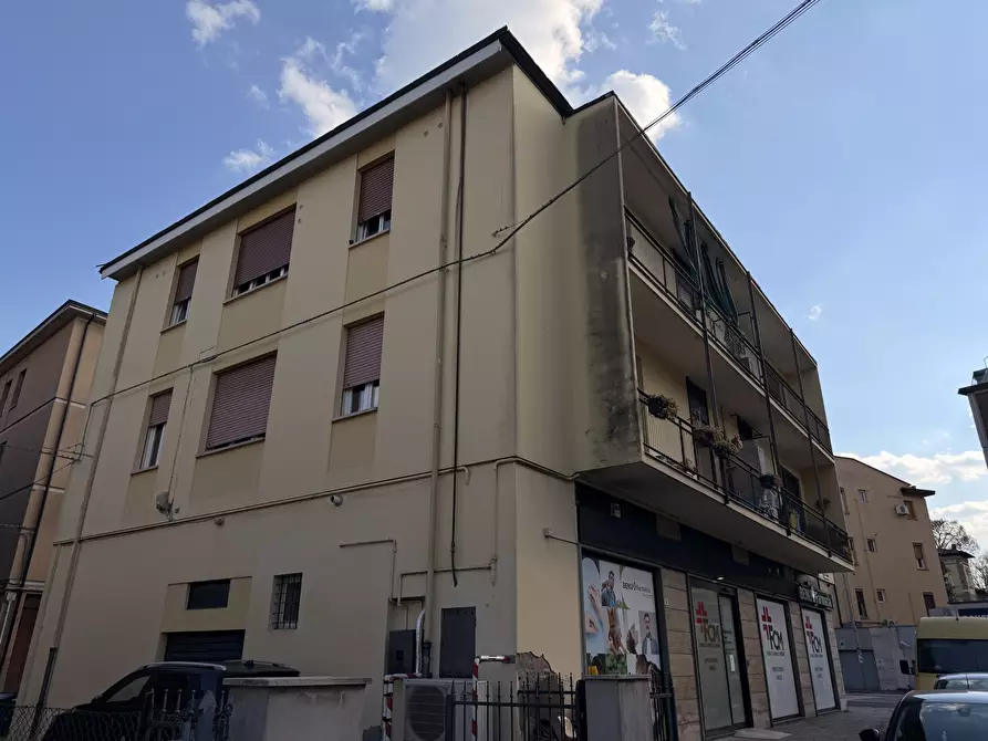 Immagine 24 di Quadrilocale in vendita  a Modena