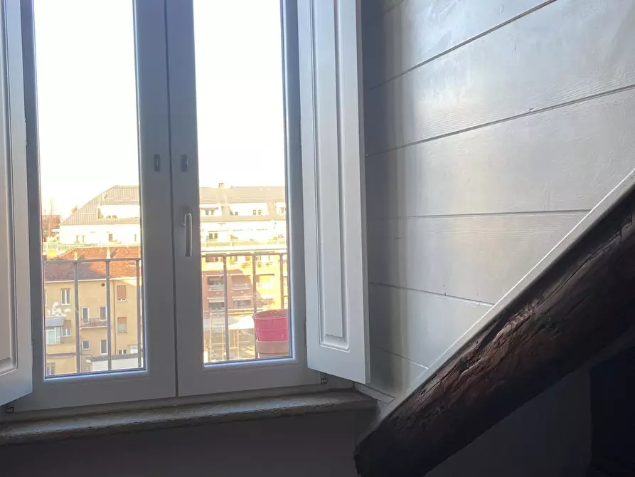 Immagine 8 di Mansarda in affitto  in Via Antonio Rosmini 13 a Torino