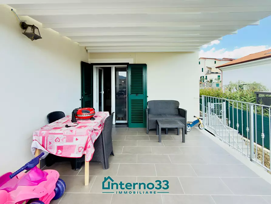 Immagine 10 di Quadrilocale in vendita  in Via Carso a Santo Stefano Di Magra