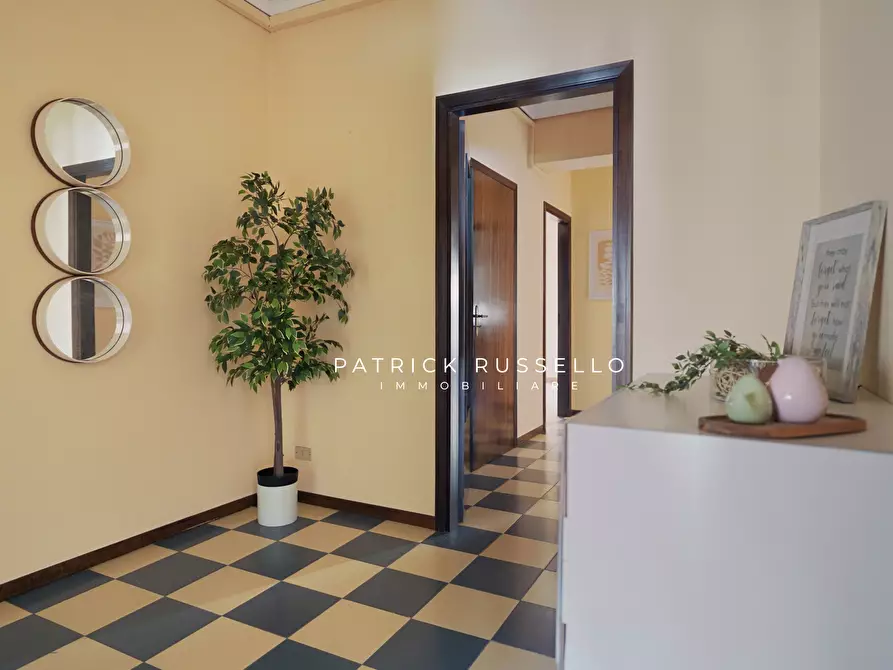 Immagine 2 di Quadrilocale in vendita  in Via Parioli 6 a Gela