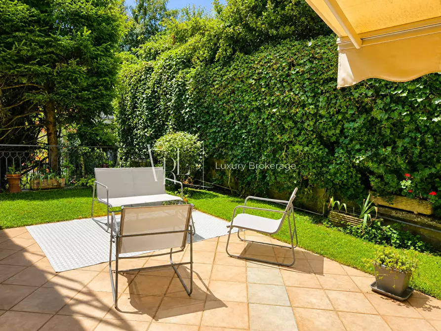Immagine 10 di Villa in vendita  a Zagarolo