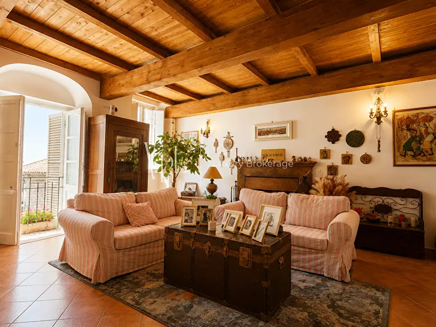 Immagine 3 di Casa indipendente in vendita  a Tivoli