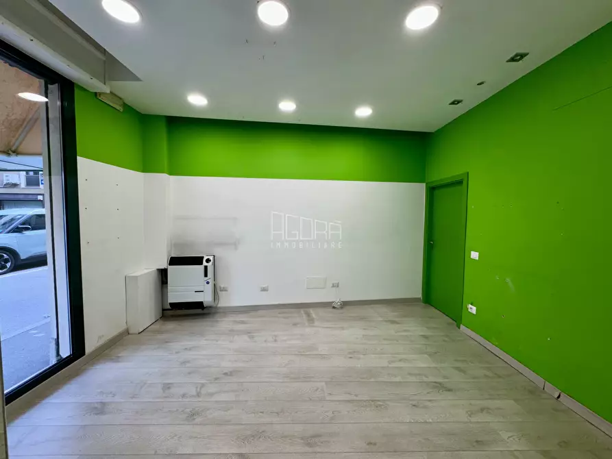 Immagine 4 di Locale commerciale in vendita  in Via Umberto I 1958 a Rovigo
