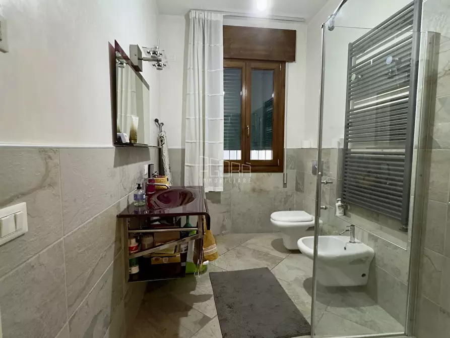 Immagine 11 di Villa in vendita  in Viale dei Mille 160 a Rovigo