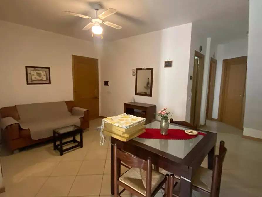 Immagine 7 di Trilocale in affitto  a Viareggio