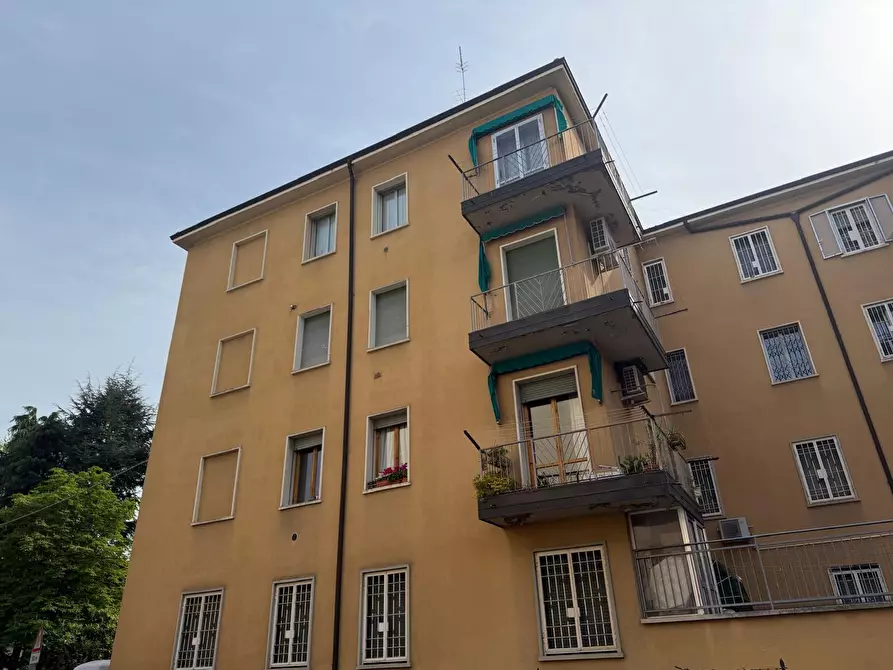 Immagine 15 di Quadrilocale in vendita  in Via Parisio 38 a Bologna
