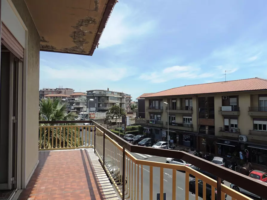 Immagine 13 di Quadrilocale in vendita  in Via Antonio Gramsci 55 a Gravina Di Catania