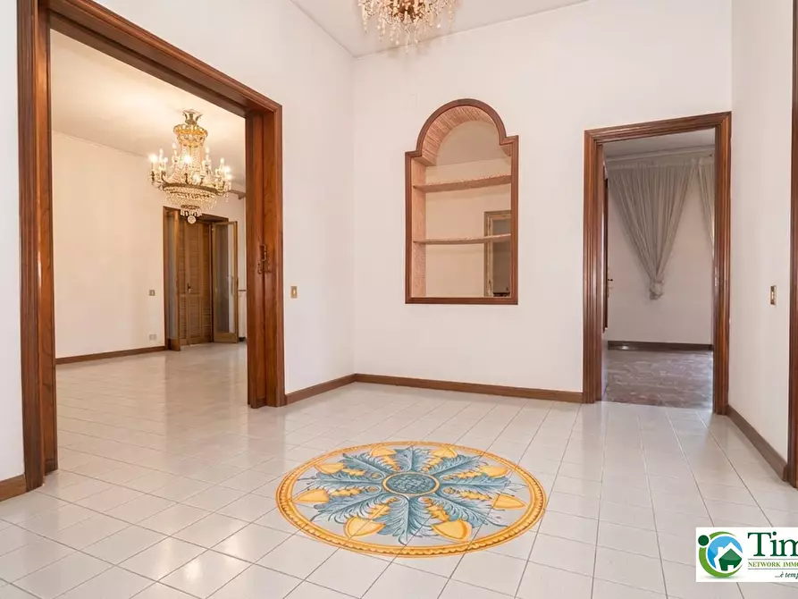 Immagine 12 di Villa in vendita  in Via Roma 29 a Sant'agata Li Battiati