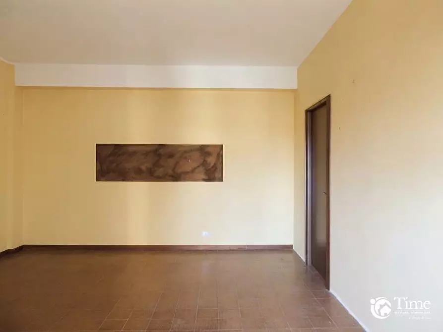 Immagine 28 di Pentalocale in vendita  in Via delle Azalee 13 a Misterbianco