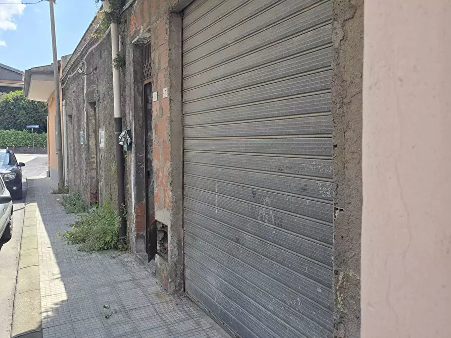 Immagine 13 di Rustico / casale in vendita  in Piazza Sant'Antonio Abate a Camporotondo Etneo
