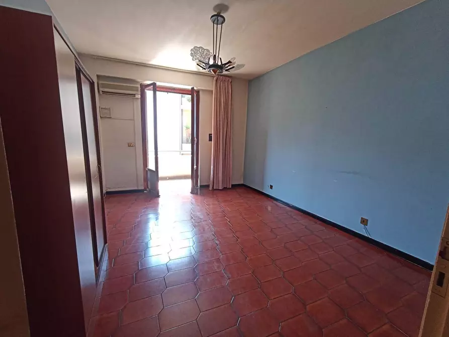 Immagine 17 di Trilocale in vendita  a Aci Castello