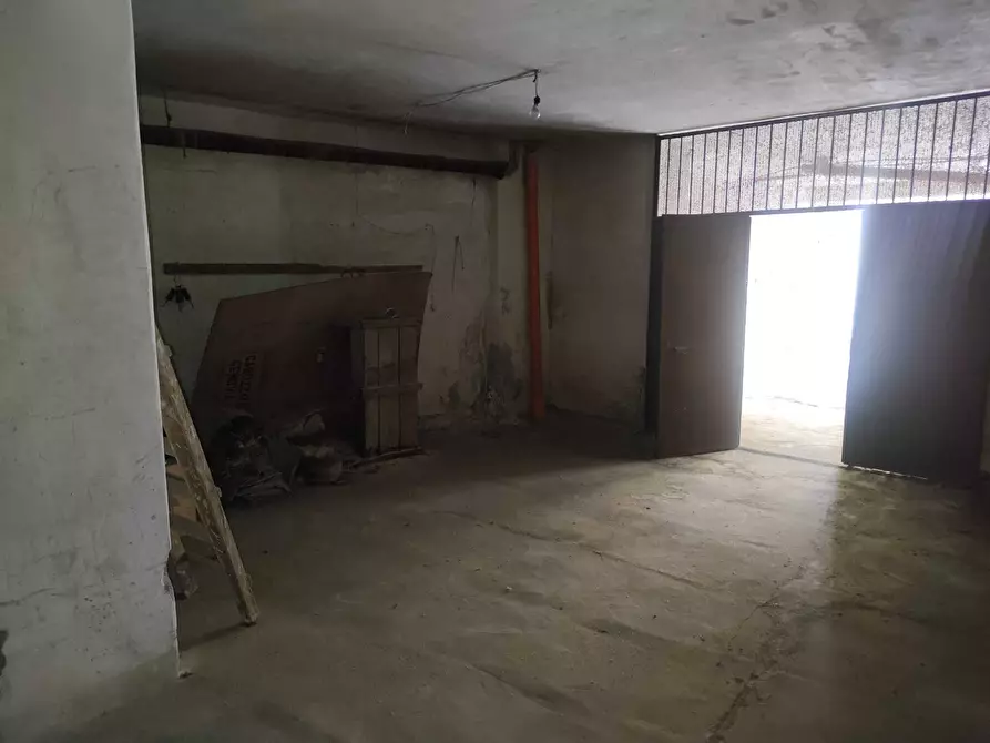 Immagine 4 di Garage in vendita  in Via Ficarazzi 15 a Catania