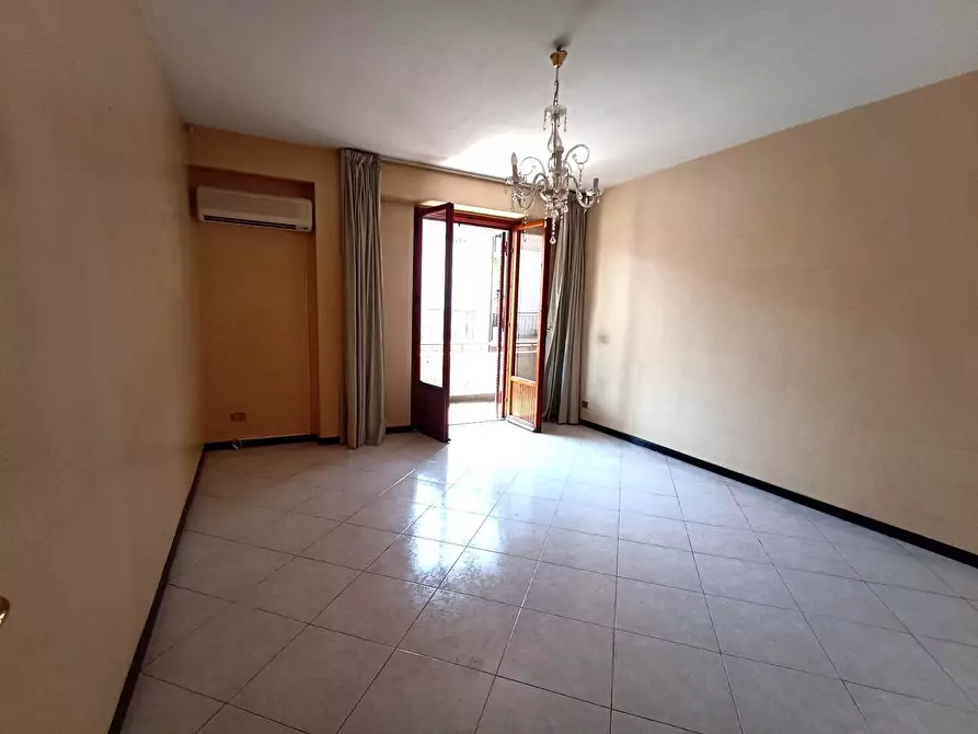 Immagine 5 di Trilocale in vendita  a Aci Castello