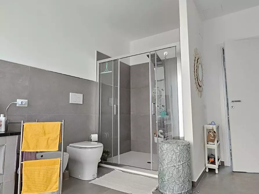 Immagine 29 di Appartamento in vendita  a Catania