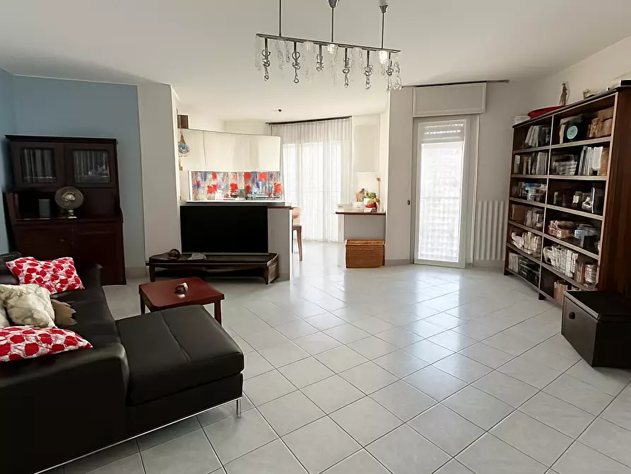 Immagine 4 di Trilocale in vendita  in Via Cervino 1 a Modena